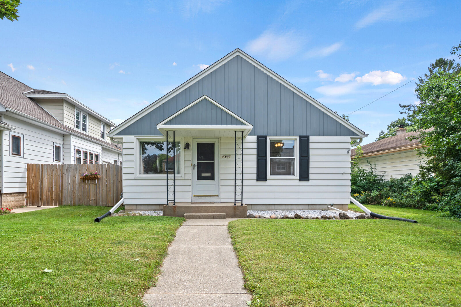 Property Photo:  4864 N Mohawk Ave  WI 53217 