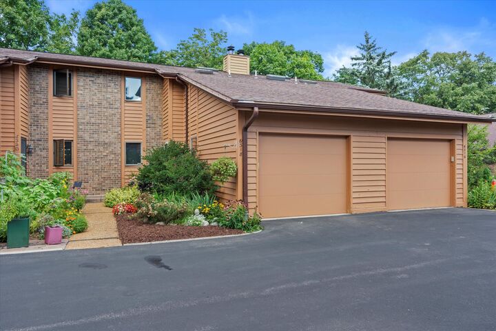 6318 Cedar St  Wauwatosa WI 53213 photo