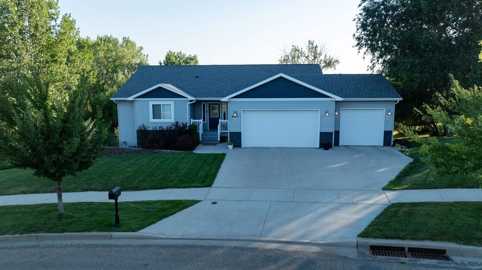 Property Photo:  501 27th St NW  ND 58703 