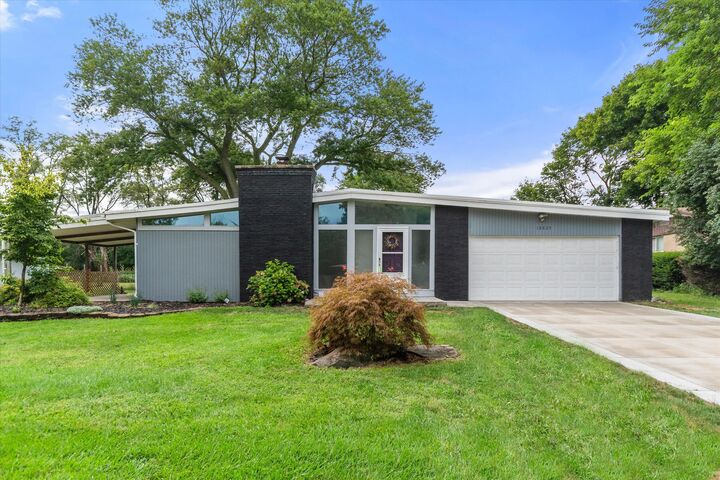 Property Photo: 18825 Nola Street MI 48152