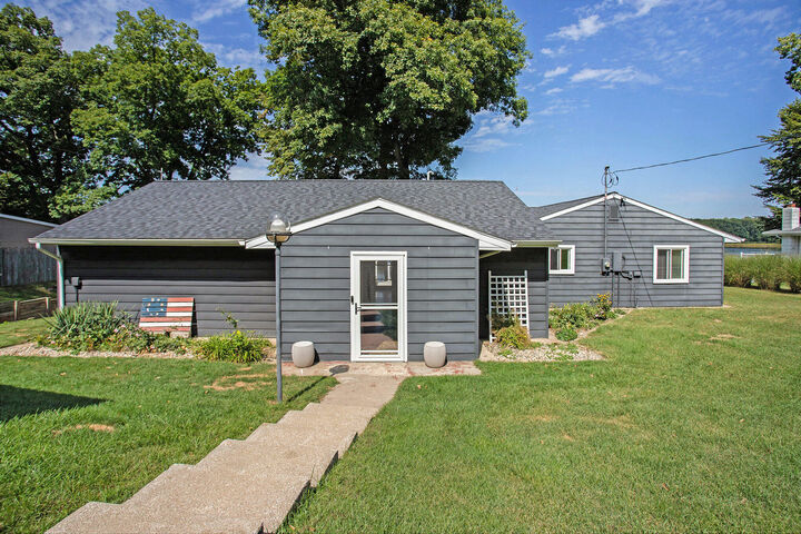 630 Scotts Drive  Delton MI 49046 photo