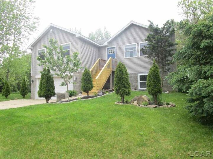 10281 Greenlawn Drive  Jerome MI 49249 photo
