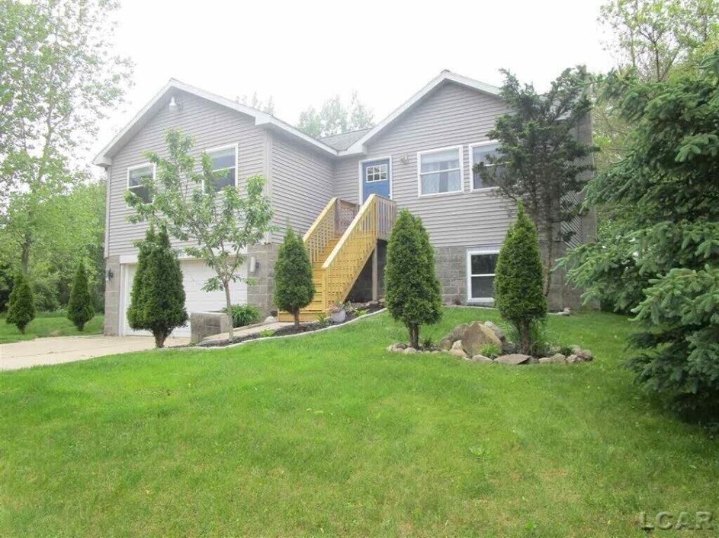 Property Photo: 10281 Greenlawn Drive MI 49249
