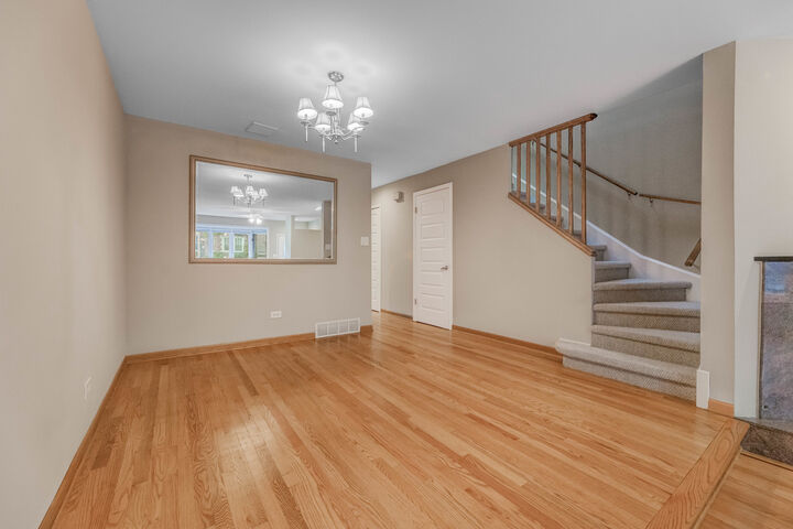 Property Photo:  325 N Marion Street  IL 60302 