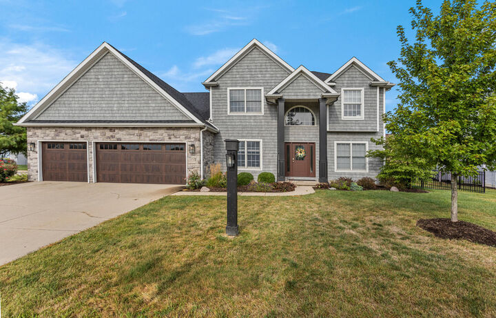 1621 English Oak Drive  Champaign IL 61822 photo