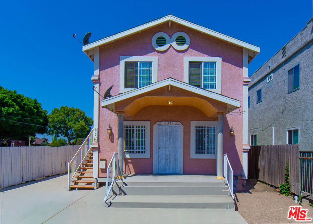 Property Photo:  6323 S San Pedro Street  CA 90003 
