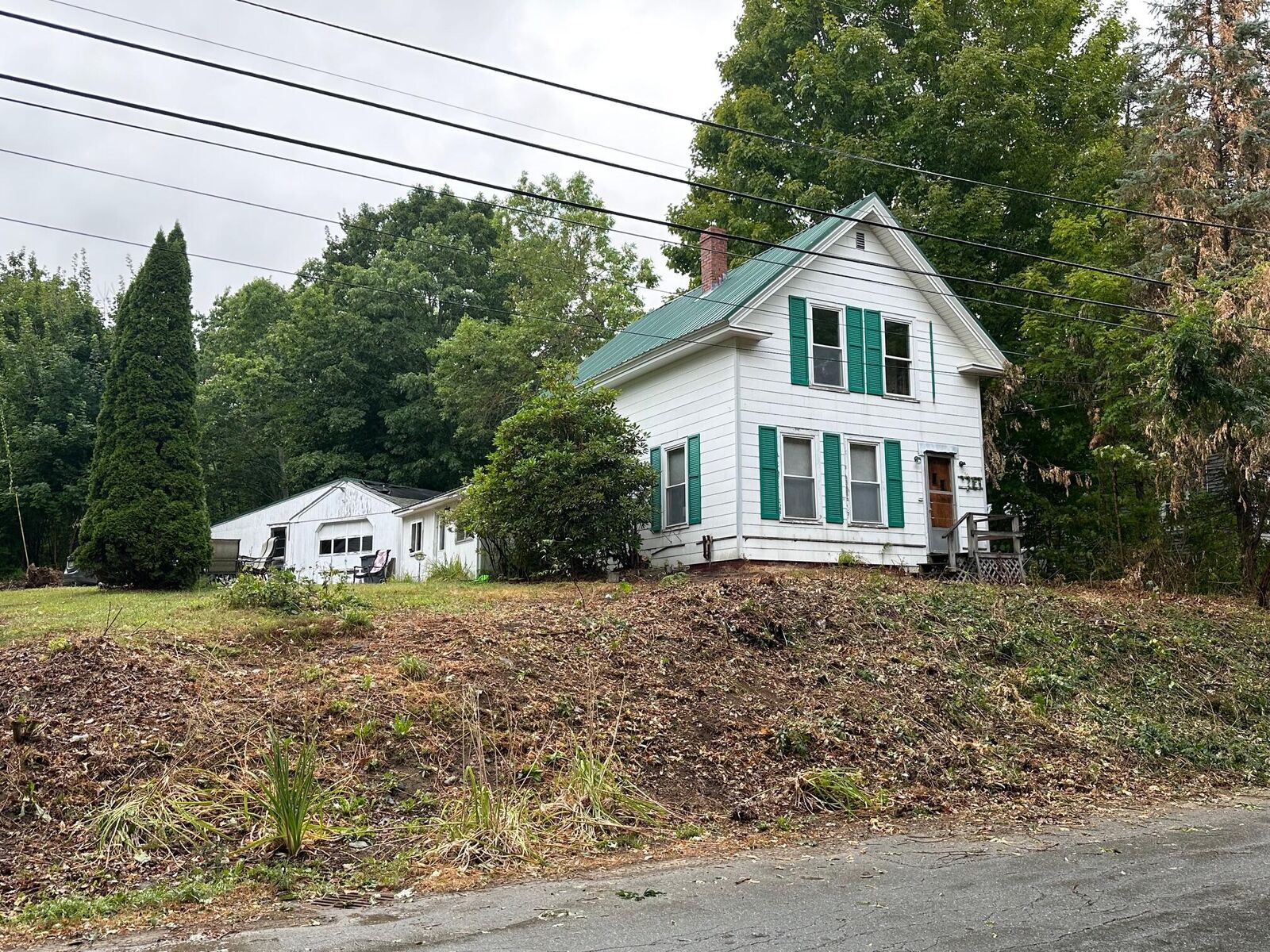 Property Photo: 28 Oak Grove Street ME 04401