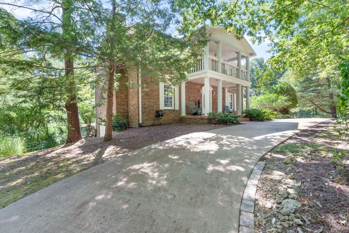 Property Photo: 7422 Indian Creek Rd TN 37101