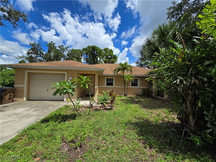 Property Photo:  4726-4728 14th Street SW  FL 33973 