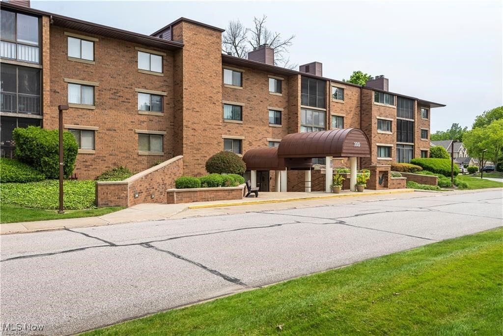 Property Photo:  100 Fox Hollow Drive 408 B  OH 44124 