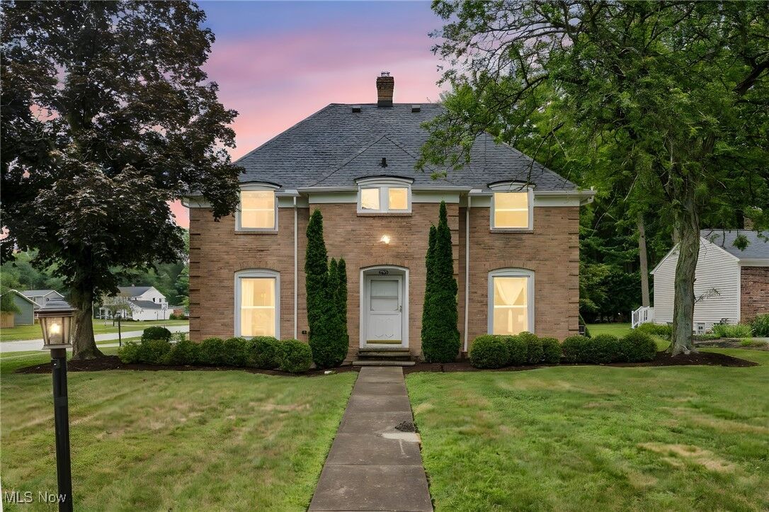 Property Photo: 2325 Elmwood Drive OH 44145