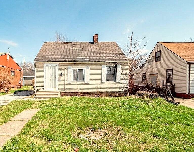 Property Photo: 4185 Lee Road OH 44108