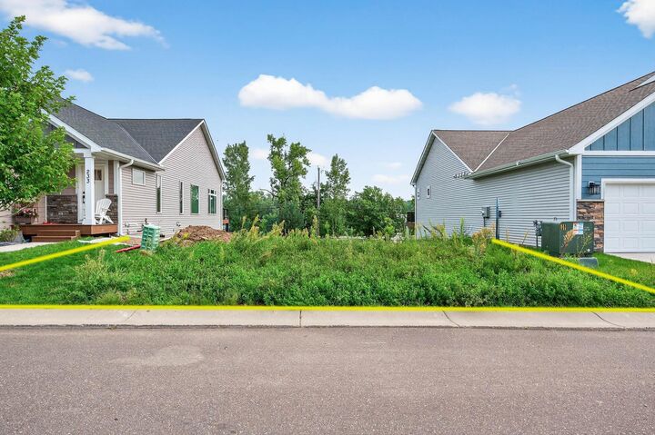 Property Photo:  229 McCarrons Place W  MN 55113 