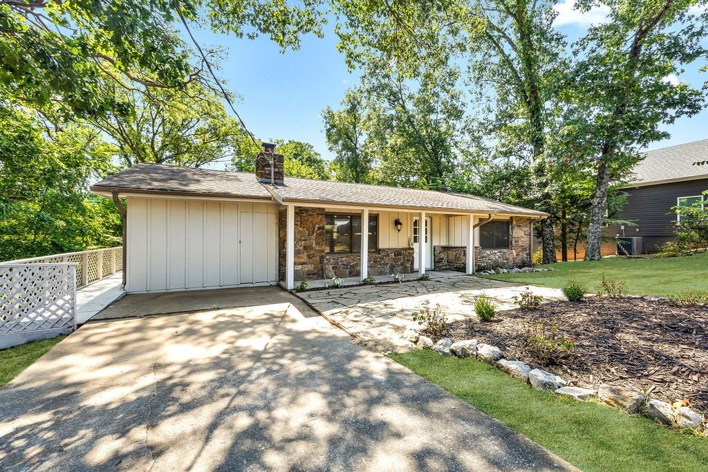 Property Photo: 76 Overton Drive AR 72714