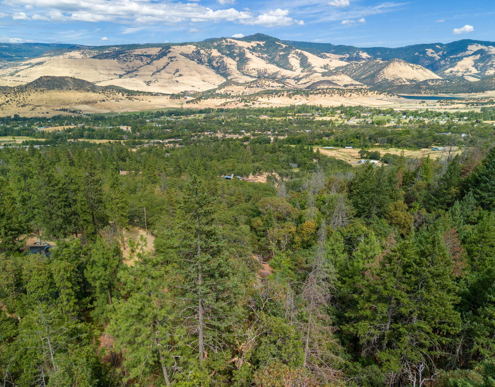 Property Photo: Timberlake Drive 391E25 132 OR 97520