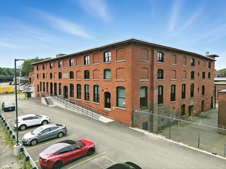 Property Photo: 55 Sterling St 314 MA 01510