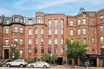 Property Photo: 424 Massachusetts Ave 202-2R MA 02116