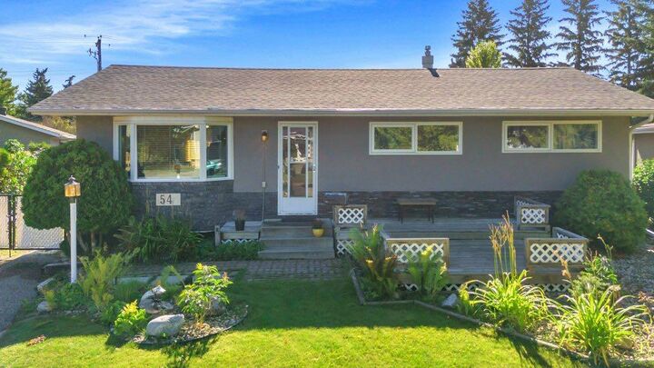 Property Photo: 54 Sherwood Crescent AB T4N 0A6