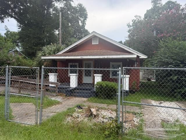 1100 N T St  Pensacola FL 32505 photo