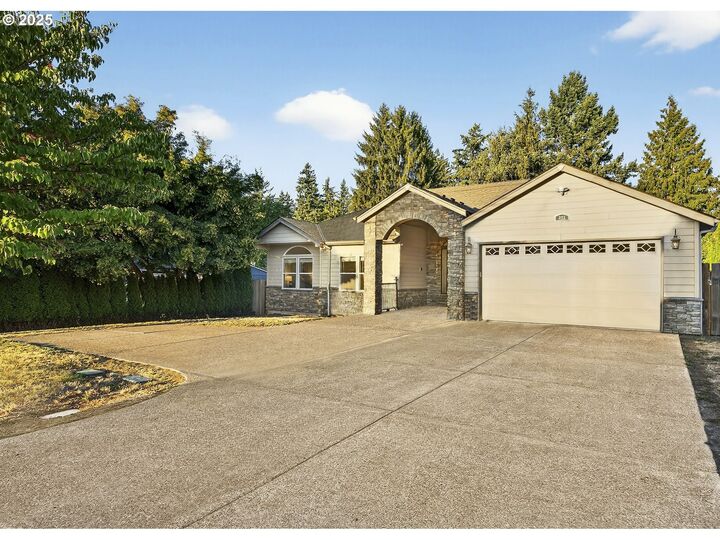 322 NE 133rd Ave  Portland OR 97230 photo