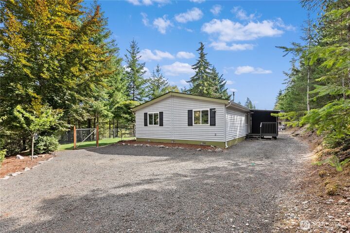 Property Photo: 40 E Crimson Peak Road WA 98528