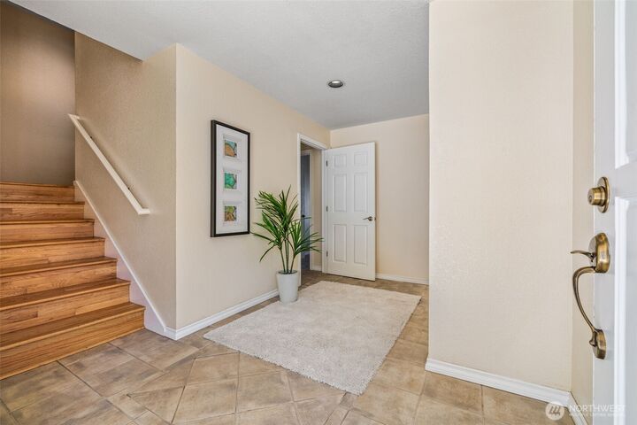 Property Photo: 415 S 287th Street WA 98198