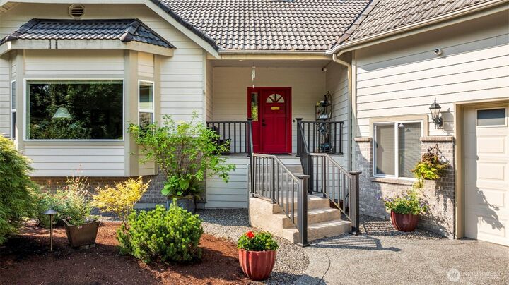 Property Photo: 21025 NE 169th Street WA 98077