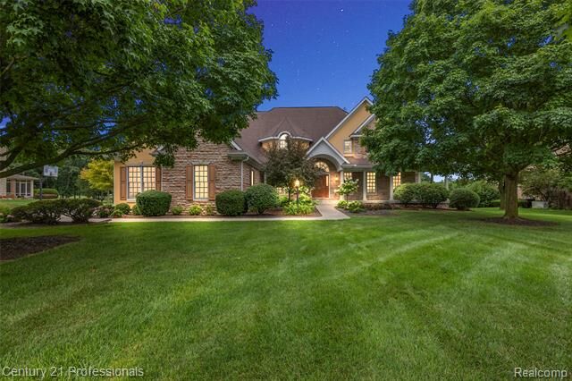 9310 Fairway Trail  Grand Blanc MI 48439 photo