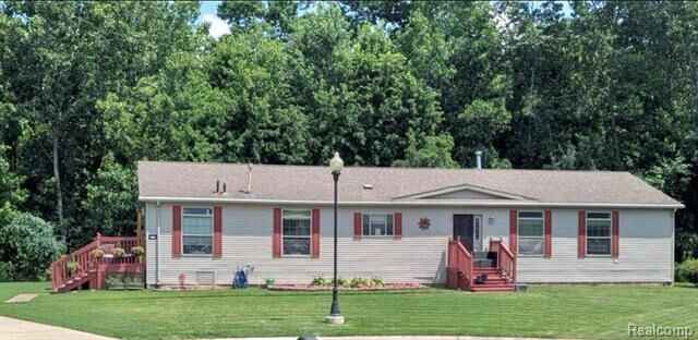 1004 Falstaff Circle  Salem Twp MI 48167 photo