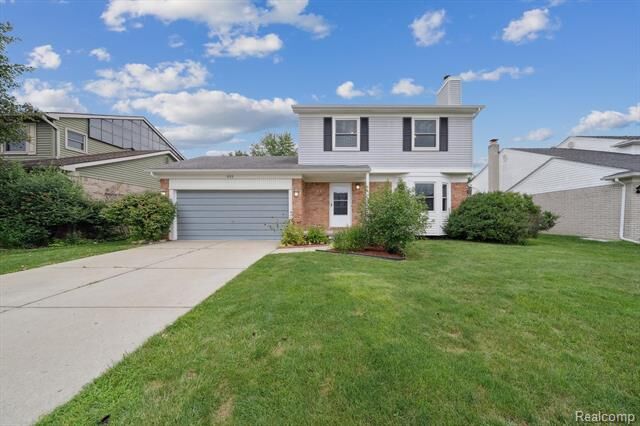 833 Queens Way  Canton Twp MI 48188 photo