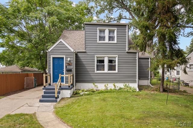 Property Photo: 136 W Elza Avenue MI 48030
