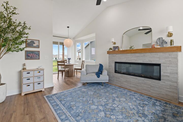 Property Photo: 5432 N Saint Paul Ct KS 67204