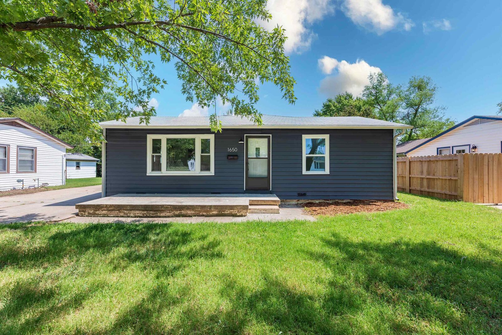 Property Photo: 1650 S Saint Paul St KS 67213-5609