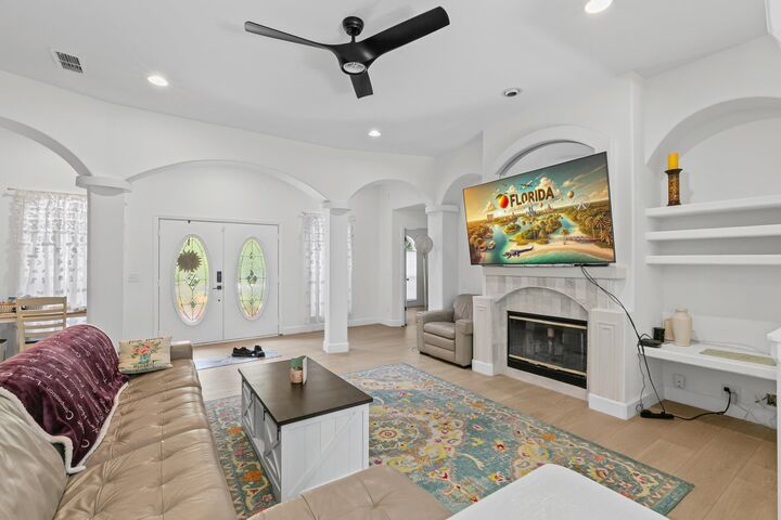 Property Photo:  11511 Mandarin Rd  FL 32223 