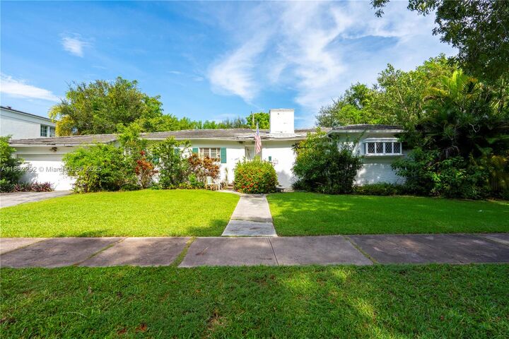 Property Photo: 3807 Durango St FL 33134