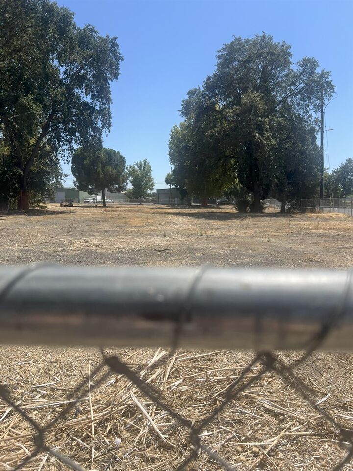 Property Photo: 515 East Street CA 95776