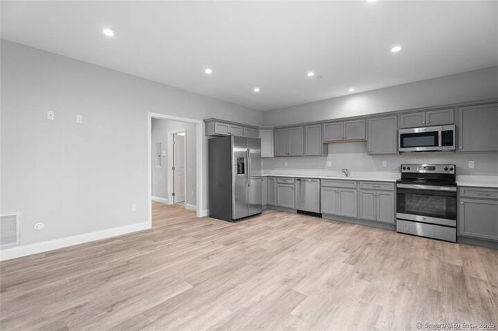 Property Photo: 232 Columbus Avenue 8 CT 06519