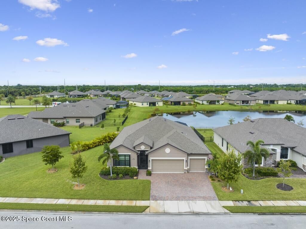 Property Photo:  5614 1st Square  FL 32968 
