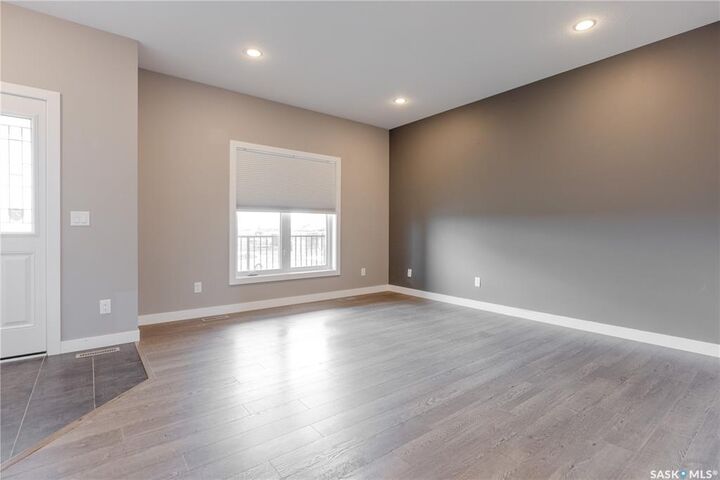 Property Photo: 1433 Besnard Drive SK S0K 2T1