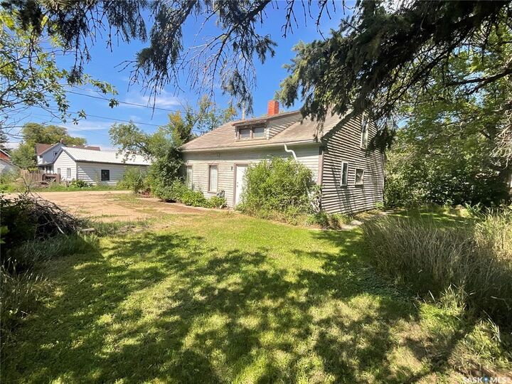 Property Photo: 113 Railway Avenue S SK S0J 1R0