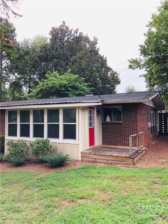 Property Photo: 123 Garden Lane GA 30606
