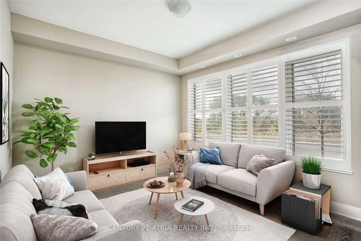 Property Photo: 110 Little Creek Road 6 ON L5R 0E9