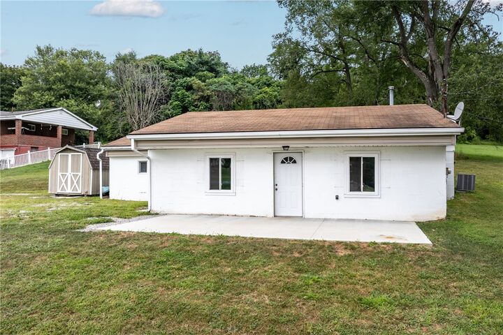 Property Photo: 105 Mingo Circle Dr PA 15332