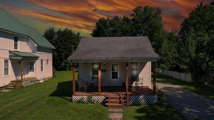 318 Dresser Street  Cheboygan MI 49721 photo
