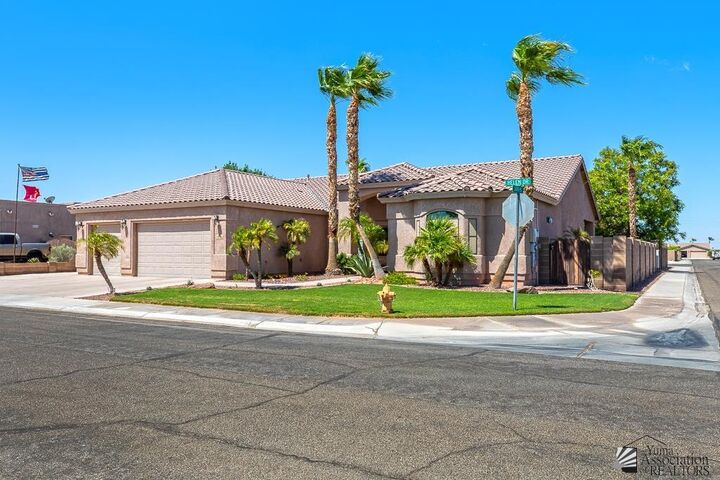 Property Photo:  11362 S Helen Dr  AZ 85367-4912 