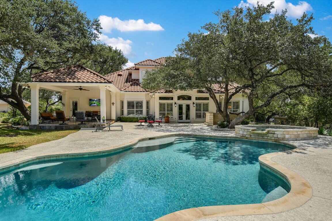 Property Photo:  4204 Lakeway Boulevard  TX 78734 