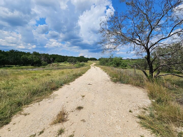 Property Photo: 3101 N Fm 116 N TX 76522