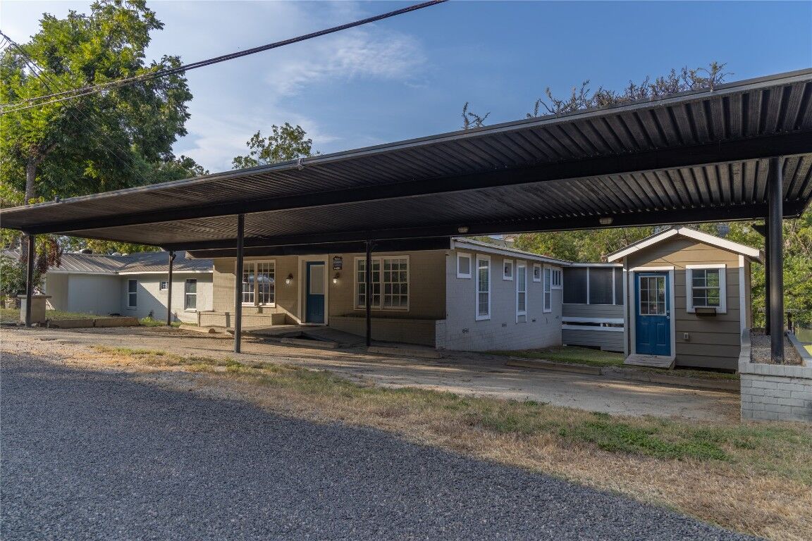 Property Photo: 120 Erskine Ferry Road TX 78155