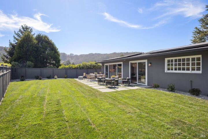 Property Photo:  809 Everest Court  CA 94941 