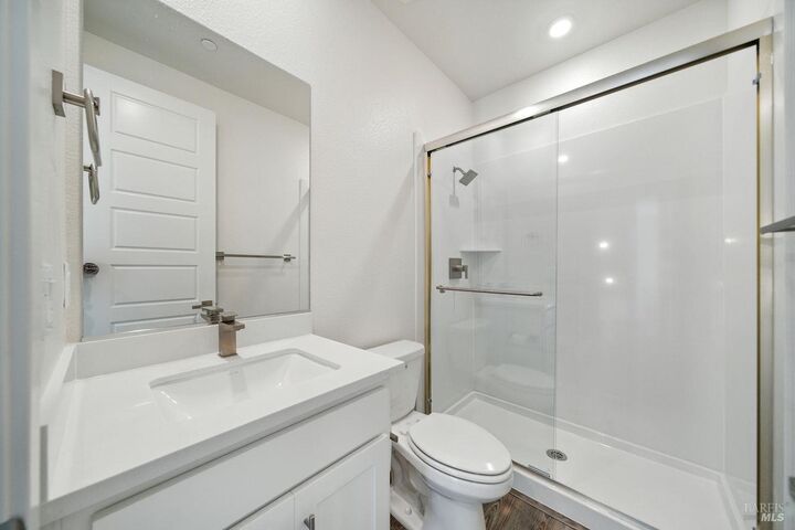 Property Photo:  206 Verandah Avenue  CA 94945
